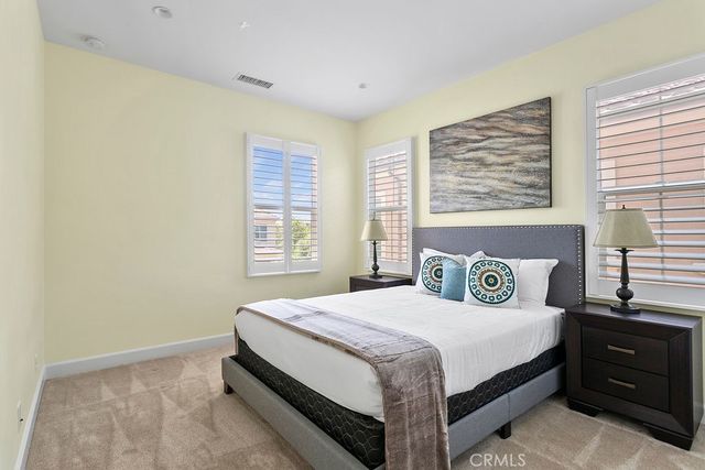 113 Baja, Irvine, CA 92602