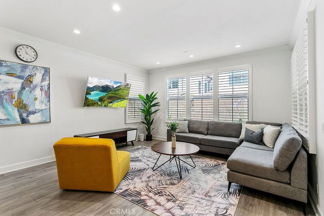 113 Baja, Irvine, CA 92602