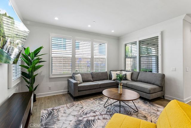 113 Baja, Irvine, CA 92602