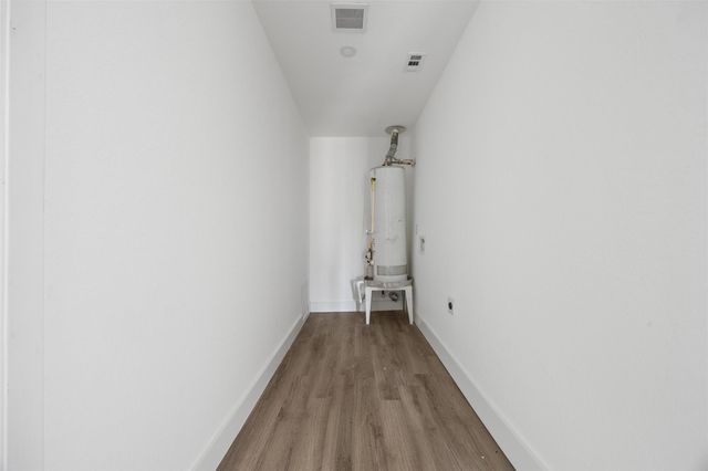 608 Lloyd Drive, Baytown, TX 77521