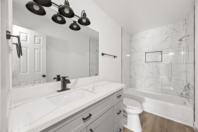 608 Lloyd Drive, Baytown, TX 77521