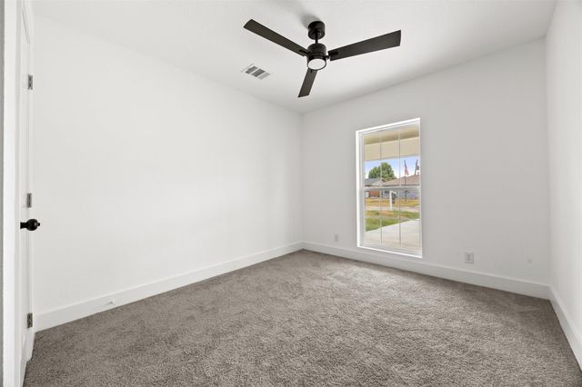 608 Lloyd Drive, Baytown, TX 77521