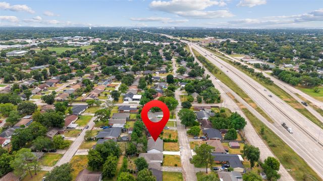 608 Lloyd Drive, Baytown, TX 77521