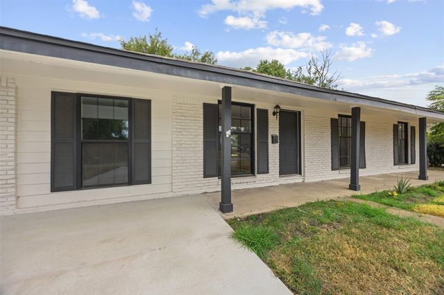 608 Lloyd Drive, Baytown, TX 77521