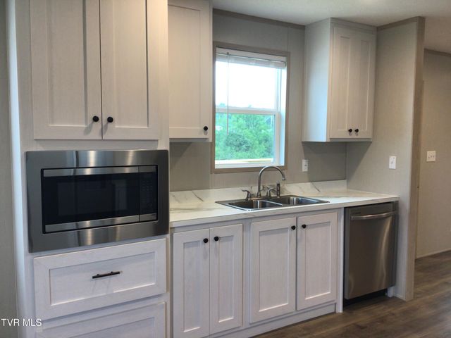 805 Dulaney Road, Mosheim, TN 37818