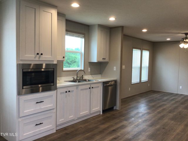 805 Dulaney Road, Mosheim, TN 37818