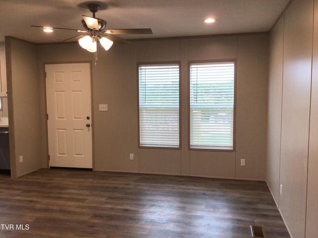 805 Dulaney Road, Mosheim, TN 37818