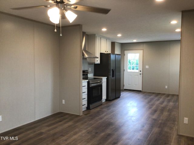 805 Dulaney Road, Mosheim, TN 37818