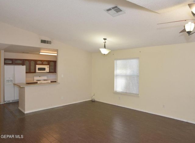 12144 SAINT LAURENCE Avenue, El Paso, TX 79936