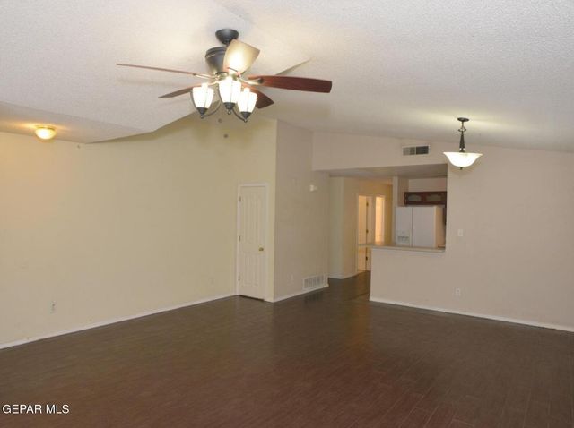 12144 SAINT LAURENCE Avenue, El Paso, TX 79936