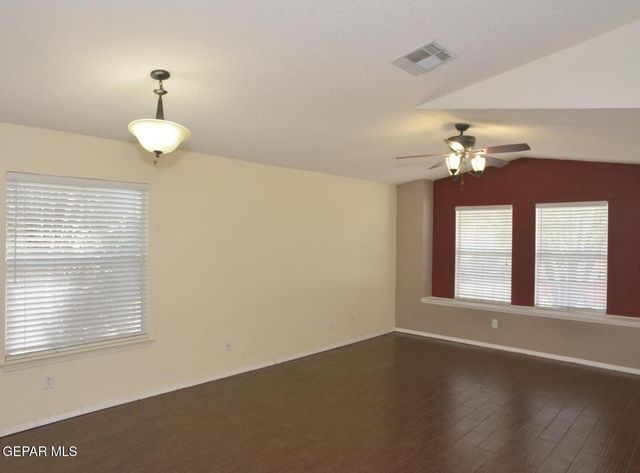 12144 SAINT LAURENCE Avenue, El Paso, TX 79936