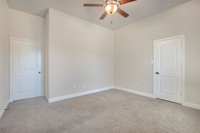 2811 Diamond Ridge Drive, Arlington, TX 76001