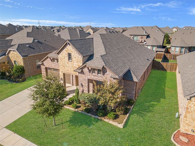 2811 Diamond Ridge Drive, Arlington, TX 76001
