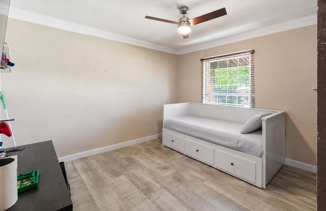 714 S Deerfield Circle, Arlington, TX 76015