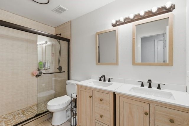 714 S Deerfield Circle, Arlington, TX 76015