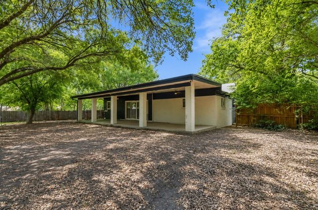 714 S Deerfield Circle, Arlington, TX 76015