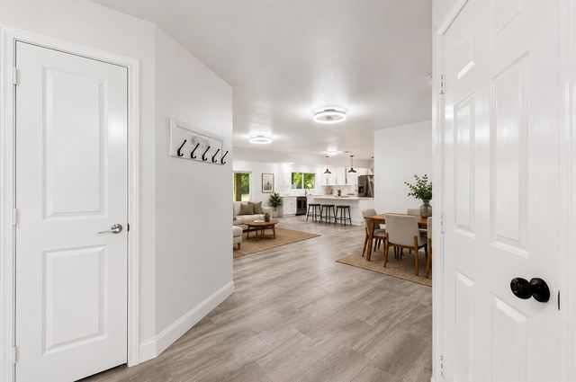 714 S Deerfield Circle, Arlington, TX 76015