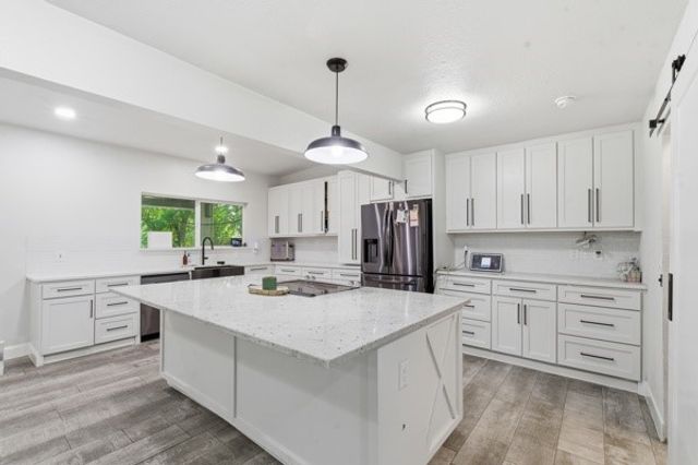 714 S Deerfield Circle, Arlington, TX 76015