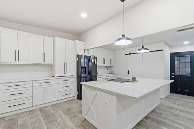 714 S Deerfield Circle, Arlington, TX 76015