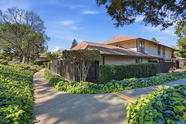 5442 Roundtree Court A, Concord, CA 94521