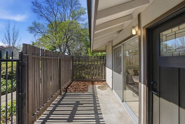 5442 Roundtree Court A, Concord, CA 94521