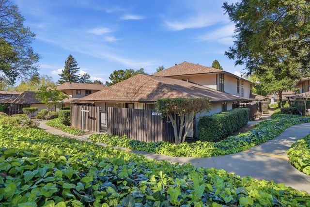 5442 Roundtree Court A, Concord, CA 94521
