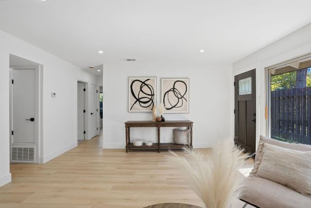 5442 Roundtree Court A, Concord, CA 94521