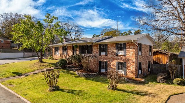 7510 Briarwood Drive, Little Rock, AR 72205