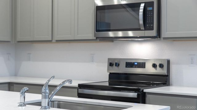 9865 Bahama Street, Commerce City, CO 80022