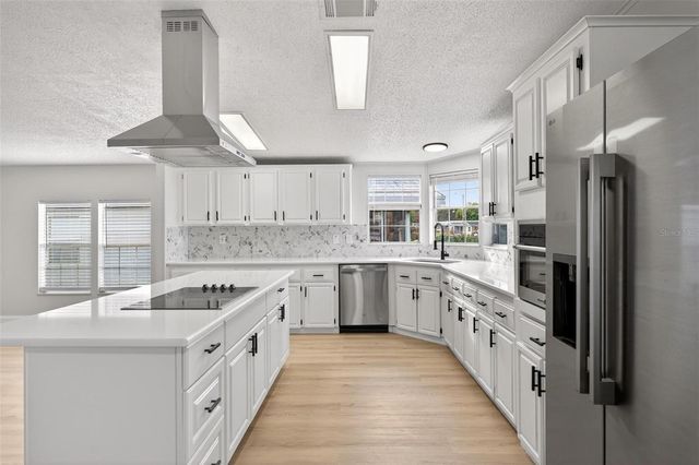 3009 MANATEE ROAD, Tavares, FL 32778