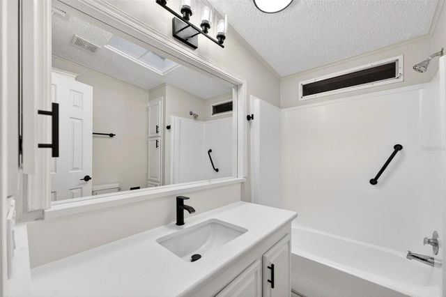 3009 MANATEE ROAD, Tavares, FL 32778