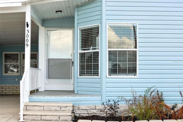 3009 MANATEE ROAD, Tavares, FL 32778