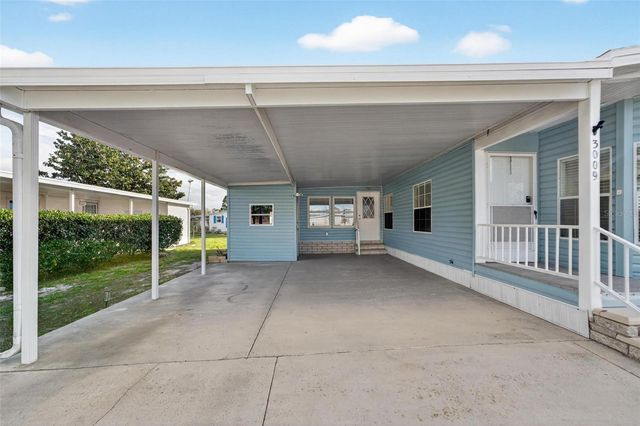 3009 MANATEE ROAD, Tavares, FL 32778