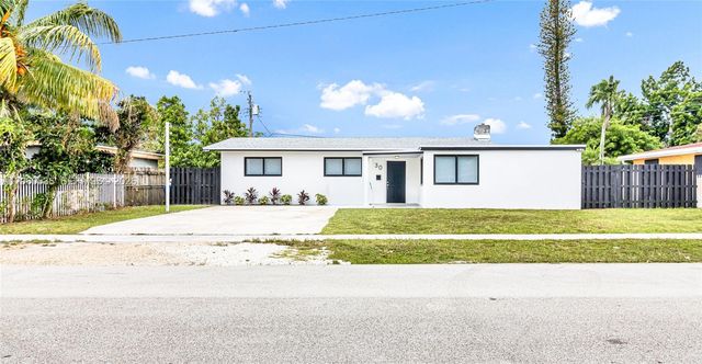 30 NE 193rd Ter, Miami, FL 33179