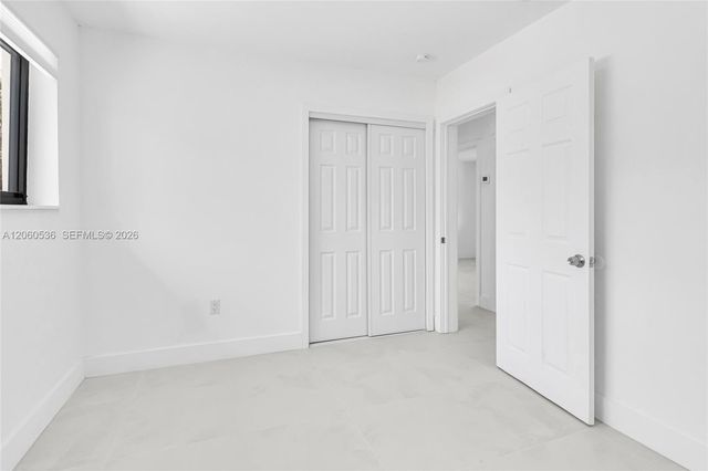 30 NE 193rd Ter, Miami, FL 33179