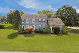 78 Cornelius Drive, Portsmouth, RI 02871