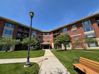 845 E 22nd Street 312, Lombard, IL 60148