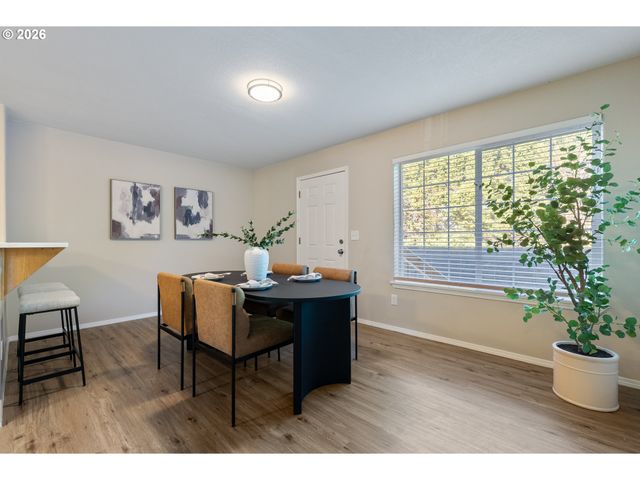 12911 Ne PRESCOTT Dr, Portland, OR 97230