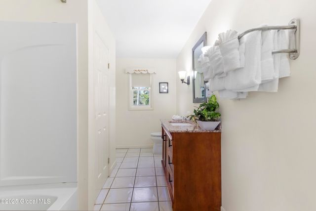 3093 Us Highway 9, Valatie, NY 12184