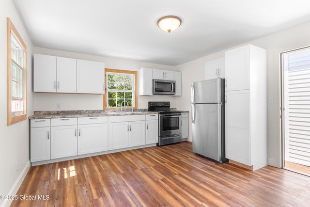 3093 Us Highway 9, Valatie, NY 12184