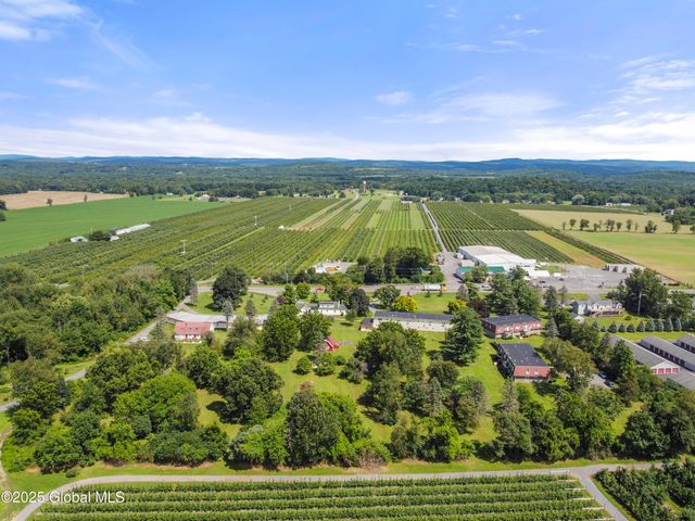 3093 Us Highway 9, Valatie, NY 12184