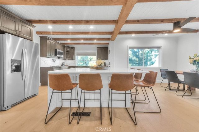 27684 St Bernard, Lake Arrowhead, CA 92352