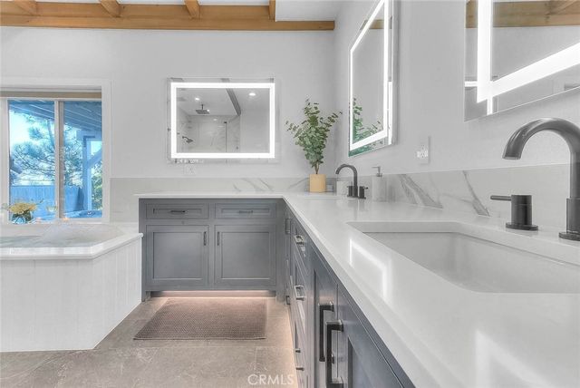 27684 St Bernard, Lake Arrowhead, CA 92352