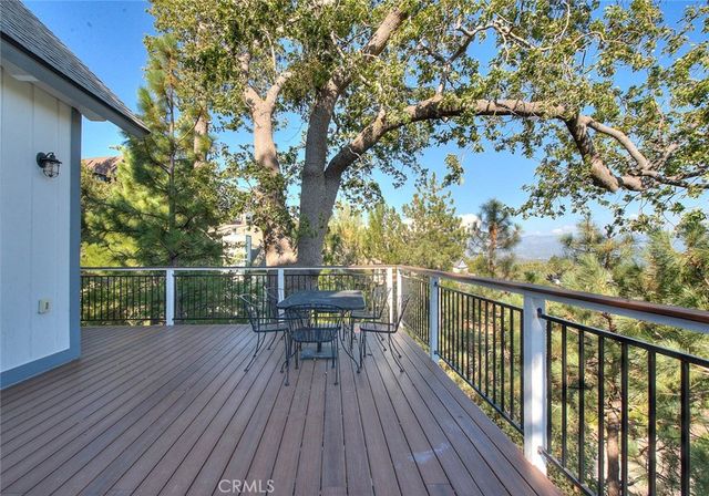 27684 St Bernard, Lake Arrowhead, CA 92352