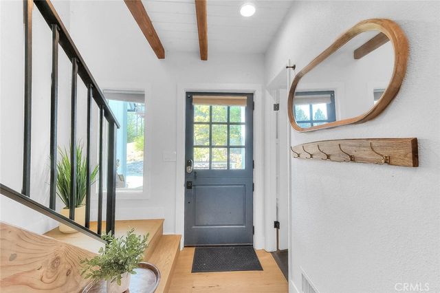 27684 St Bernard, Lake Arrowhead, CA 92352