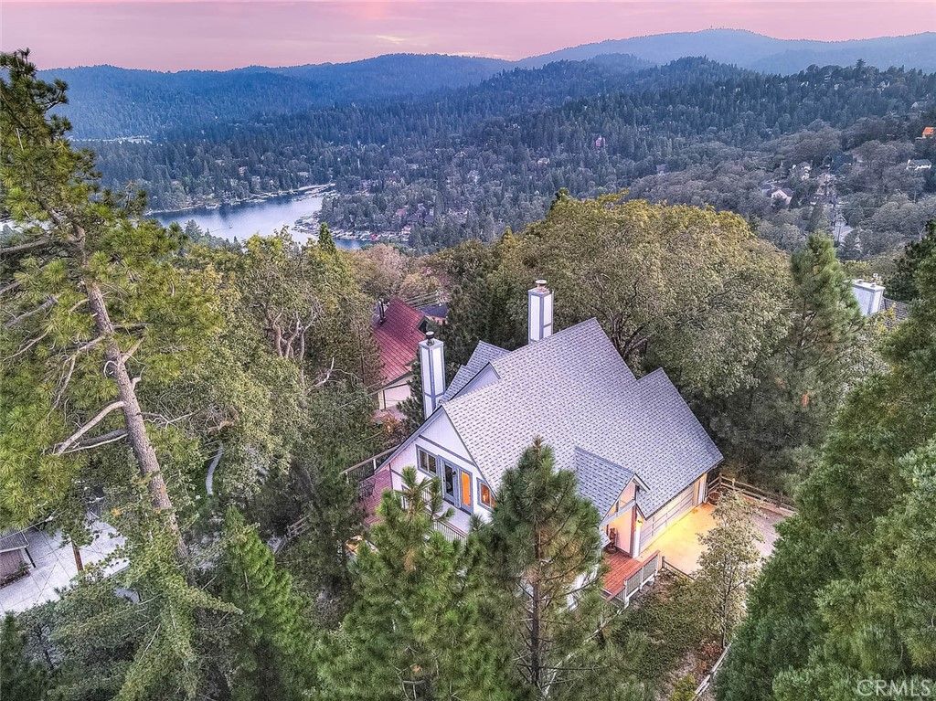 27684 St Bernard, Lake Arrowhead, CA 92352