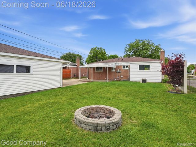 31506 Gardendale Drive, Warren, MI 48088