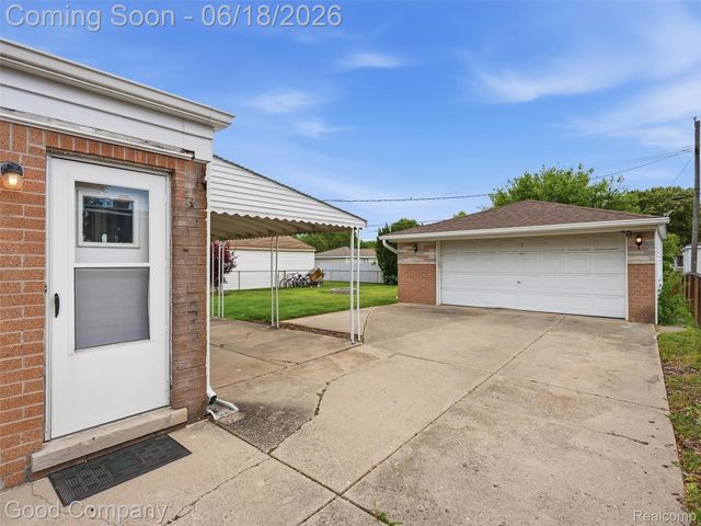31506 Gardendale Drive, Warren, MI 48088
