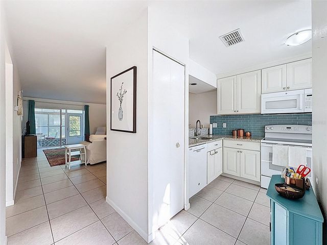 4833 MYRTLE OAK DRIVE 12, New Port Richey, FL 34653