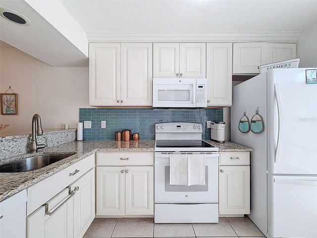 4833 MYRTLE OAK DRIVE 12, New Port Richey, FL 34653